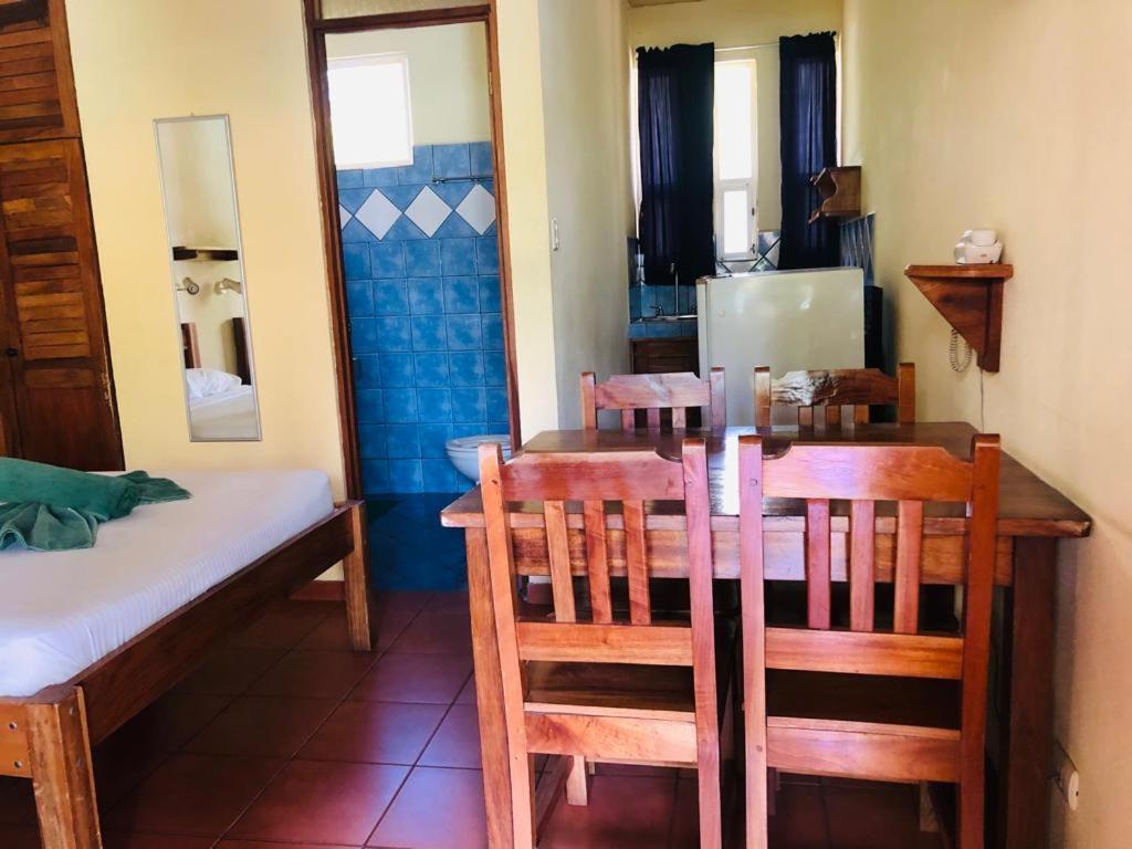 Hotel Isolina Beach Potrero  Kültér fotó