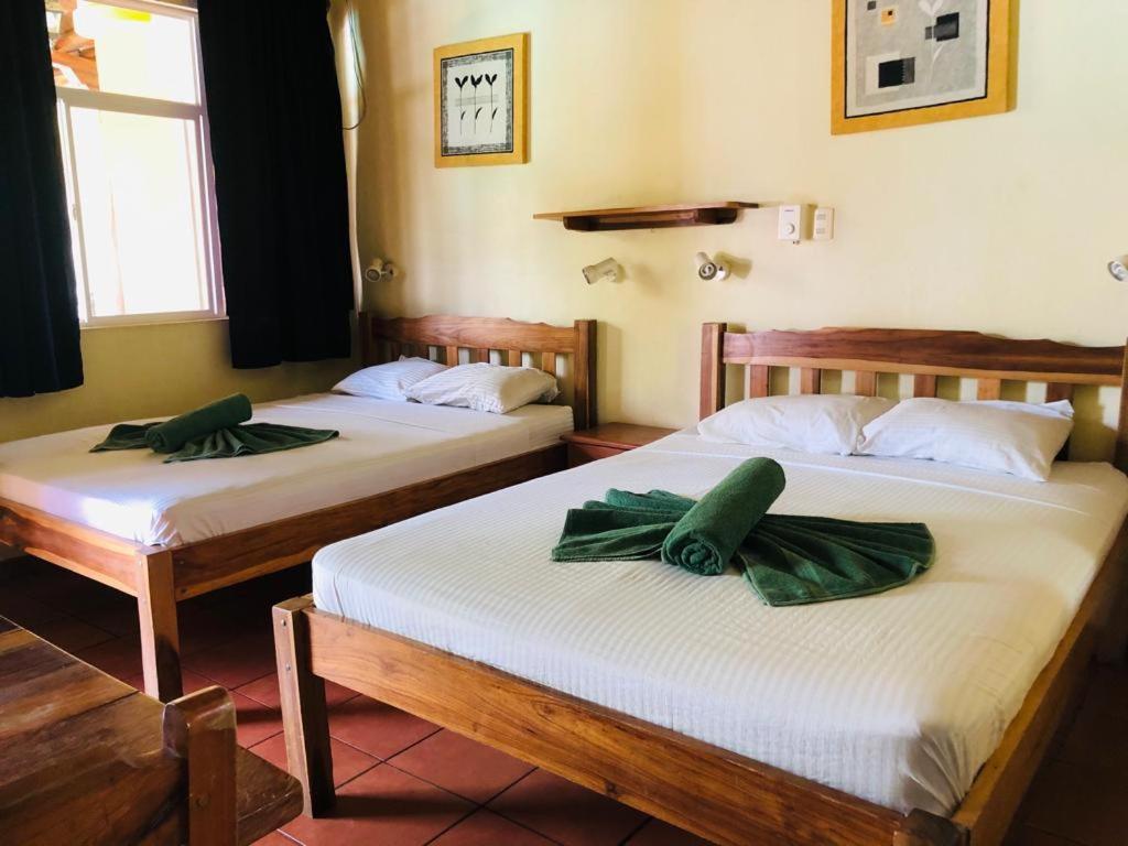 Hotel Isolina Beach Potrero  Kültér fotó