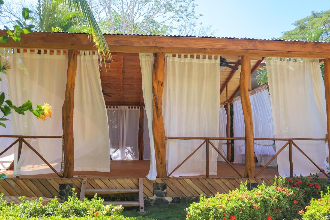 Hotel Isolina Beach Potrero  Kültér fotó
