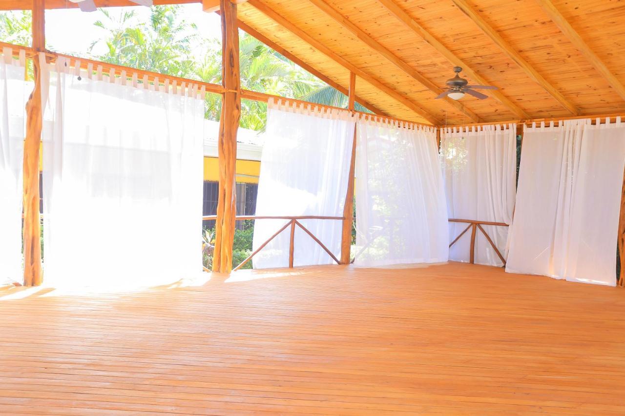 Hotel Isolina Beach Potrero  Kültér fotó